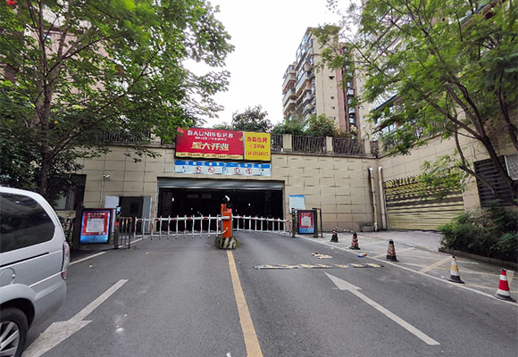 向阳花香部分车位第一次变卖
